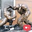 В Донецке поставили скульптуру Халка