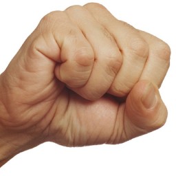 В н.п. Антрацит обнаружен труп женщины