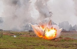 В районе Енакиево двое боевиков &laquo;ДНР&raquo; подорвались на своей мине