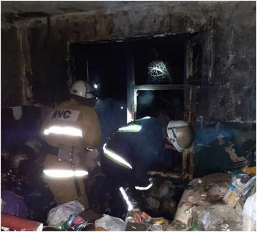 В Луганске во время пожара пострадали мужчина и его престарелая мать