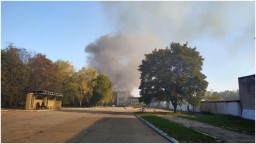 В Горловке горят склады «Горловского машиностроительного завода»