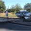 В Петровском районе Донецка автомобиль врезался в столб и повалил его